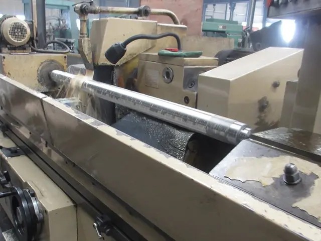 Cylindrical Grinding Machine-Mainly uses in grinding the shafts to reach greater accuracy.