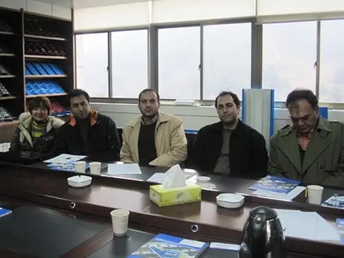 2012-12-Iran-customer-640-640