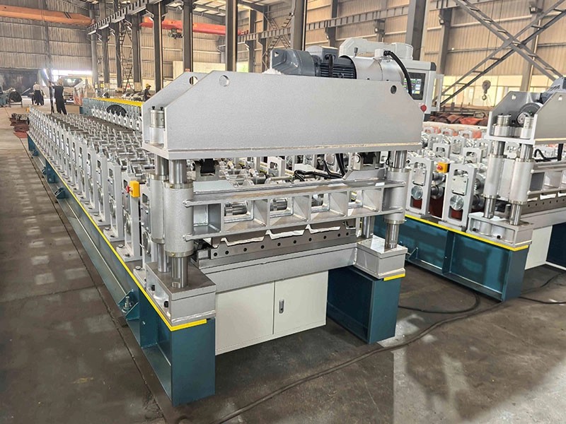 Custom Roll Forming Machine